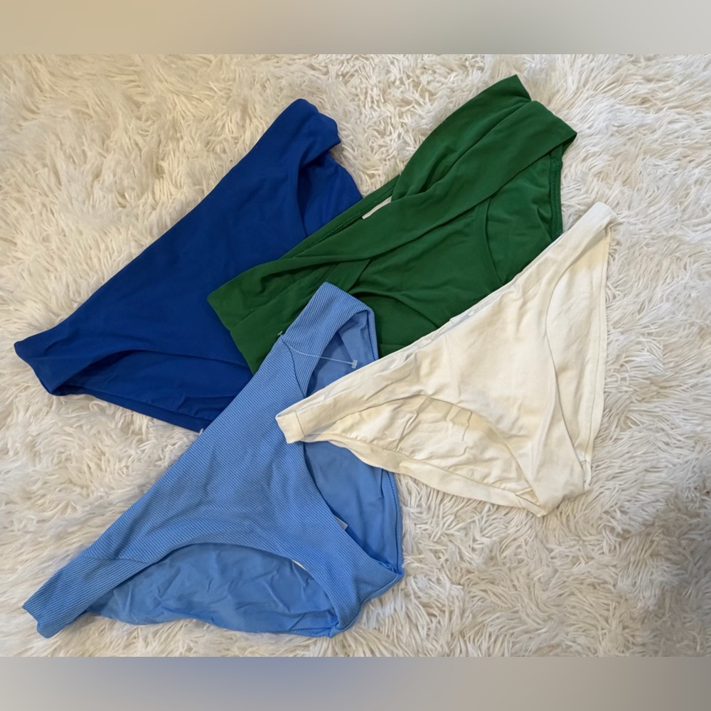 Becca Robin Piccone Bikini Bottom Lot of 4 Women’s size large NWT